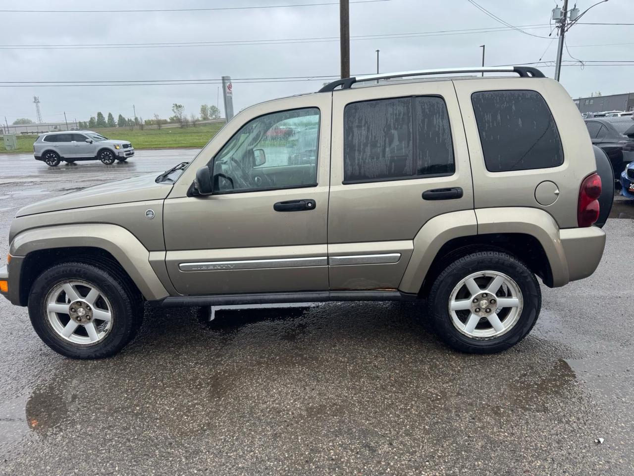2007 Jeep Liberty AS IS, Limited Edition, ONLY 81KMS, RUNS WELL, Photo