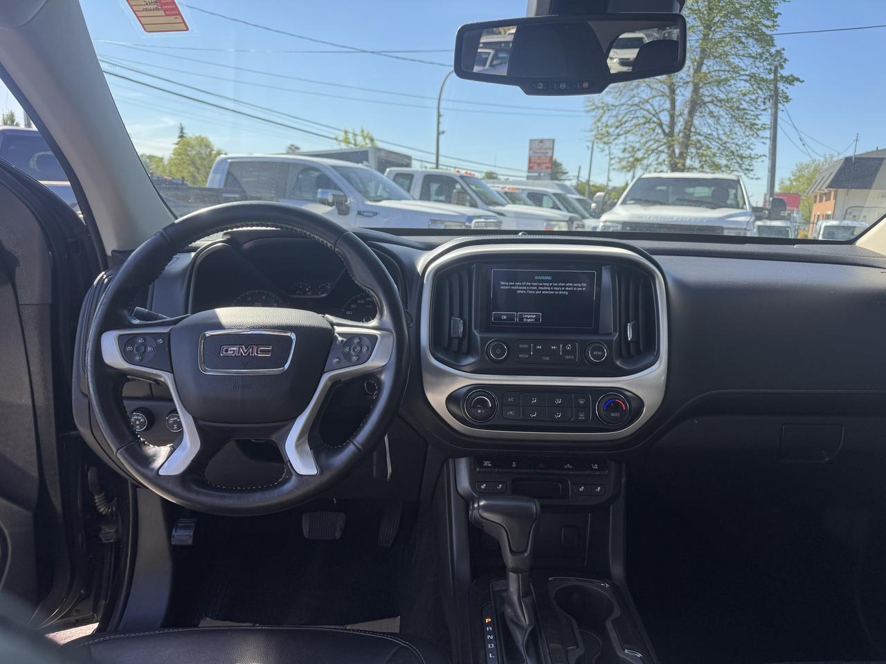 2017 GMC Canyon 4WD SLT Photo