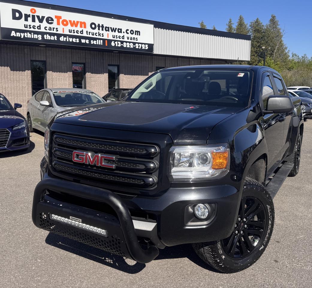 2017 GMC Canyon 4WD SLT Photo0