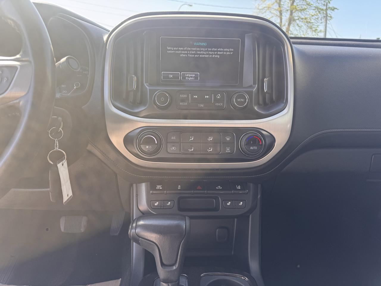 2017 GMC Canyon 4WD SLT Photo