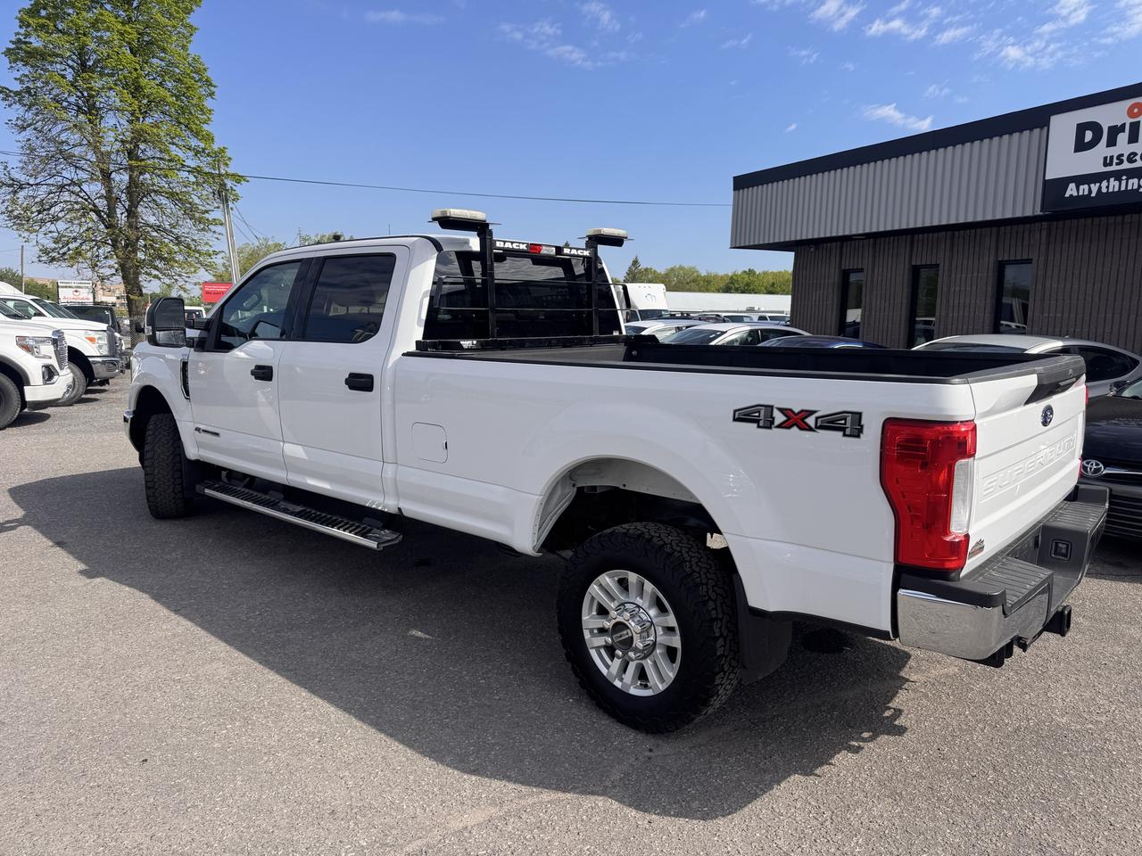 2018 Ford SUPER DUTY F-350 SRW XLT Photo