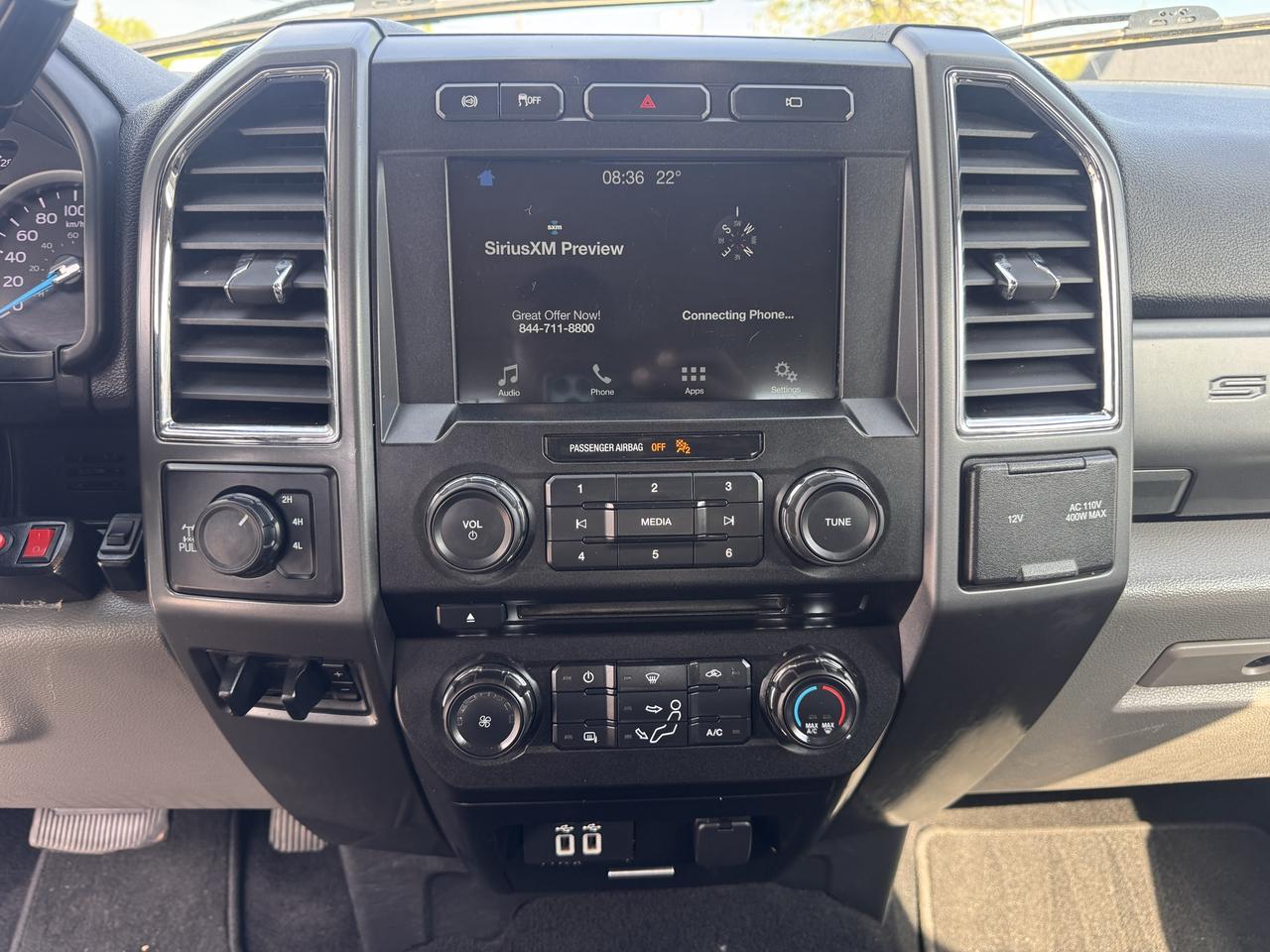 2018 Ford SUPER DUTY F-350 SRW XLT Photo
