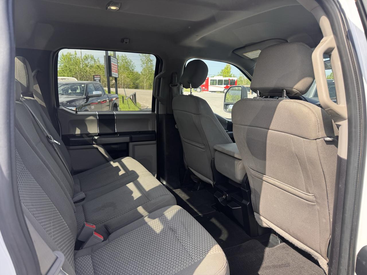 2018 Ford SUPER DUTY F-350 SRW XLT Photo