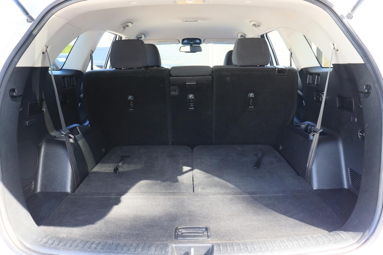 2019 Kia Sorento LX | AWD | 7 Seater | CarPlay | Cam | Alloys ++ Photo
