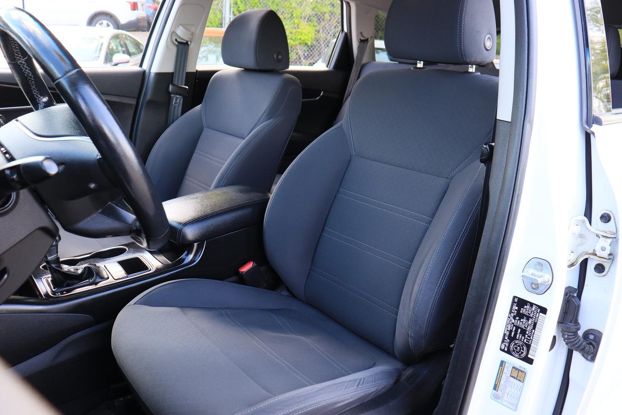 2019 Kia Sorento LX | AWD | 7 Seater | CarPlay | Cam | Alloys ++ Photo