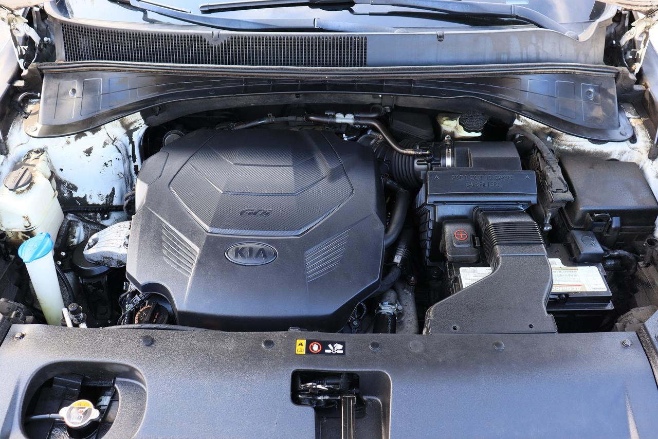 2019 Kia Sorento LX | AWD | 7 Seater | CarPlay | Cam | Alloys ++ Photo
