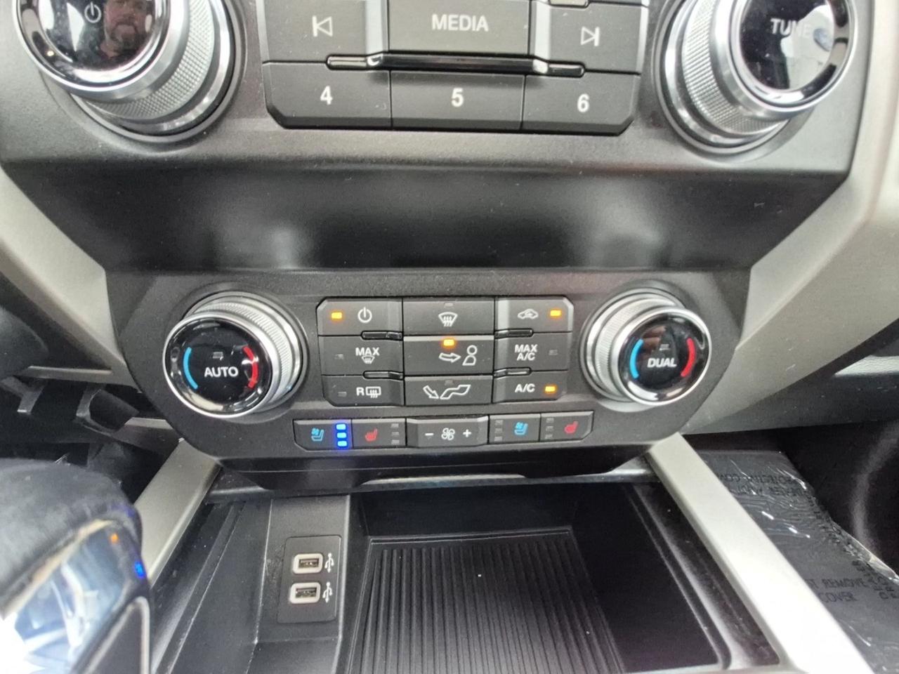 2020 Ford F-150 4x4 - Supercrew Lariat - 145"" WB Photo