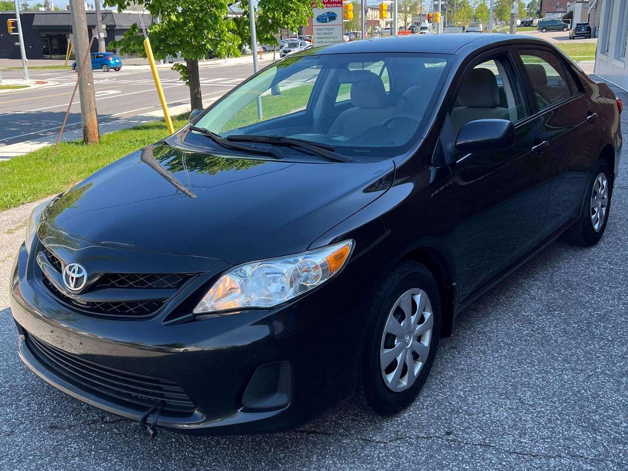 2011 Toyota Corolla CE Photo