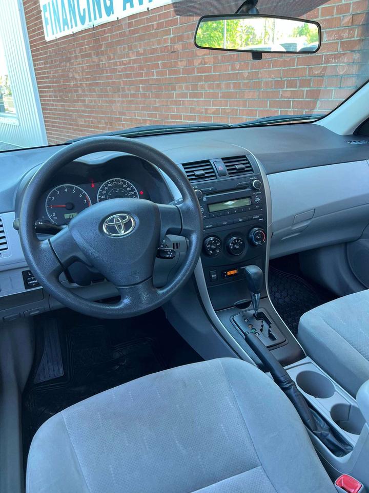 2011 Toyota Corolla CE Photo