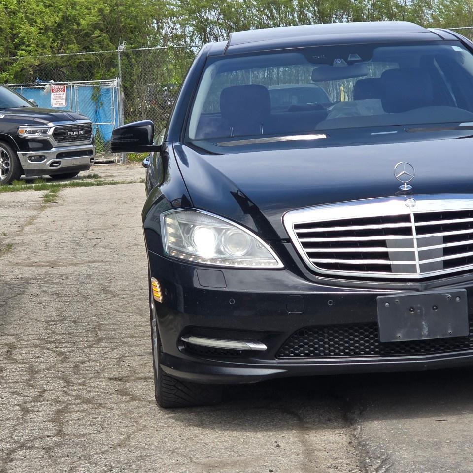 2012 Mercedes-Benz S-Class S 550 LWB 4MATIC Photo