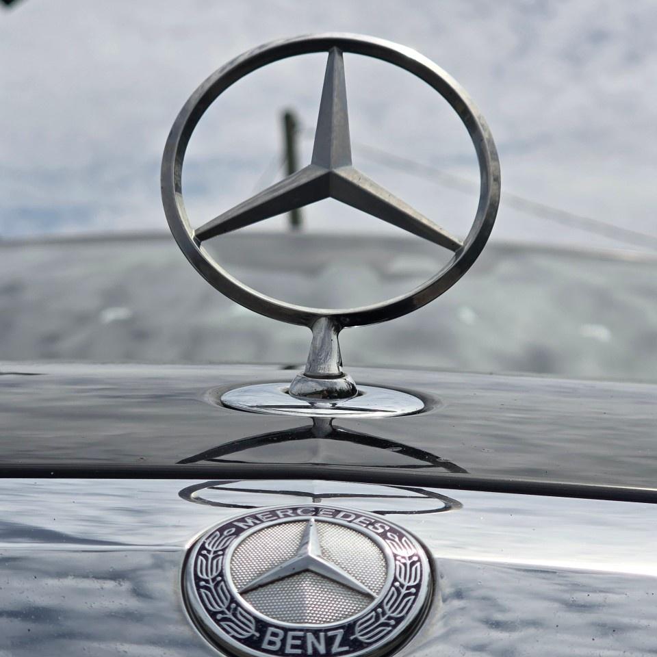 2012 Mercedes-Benz S-Class S 550 LWB 4MATIC Photo