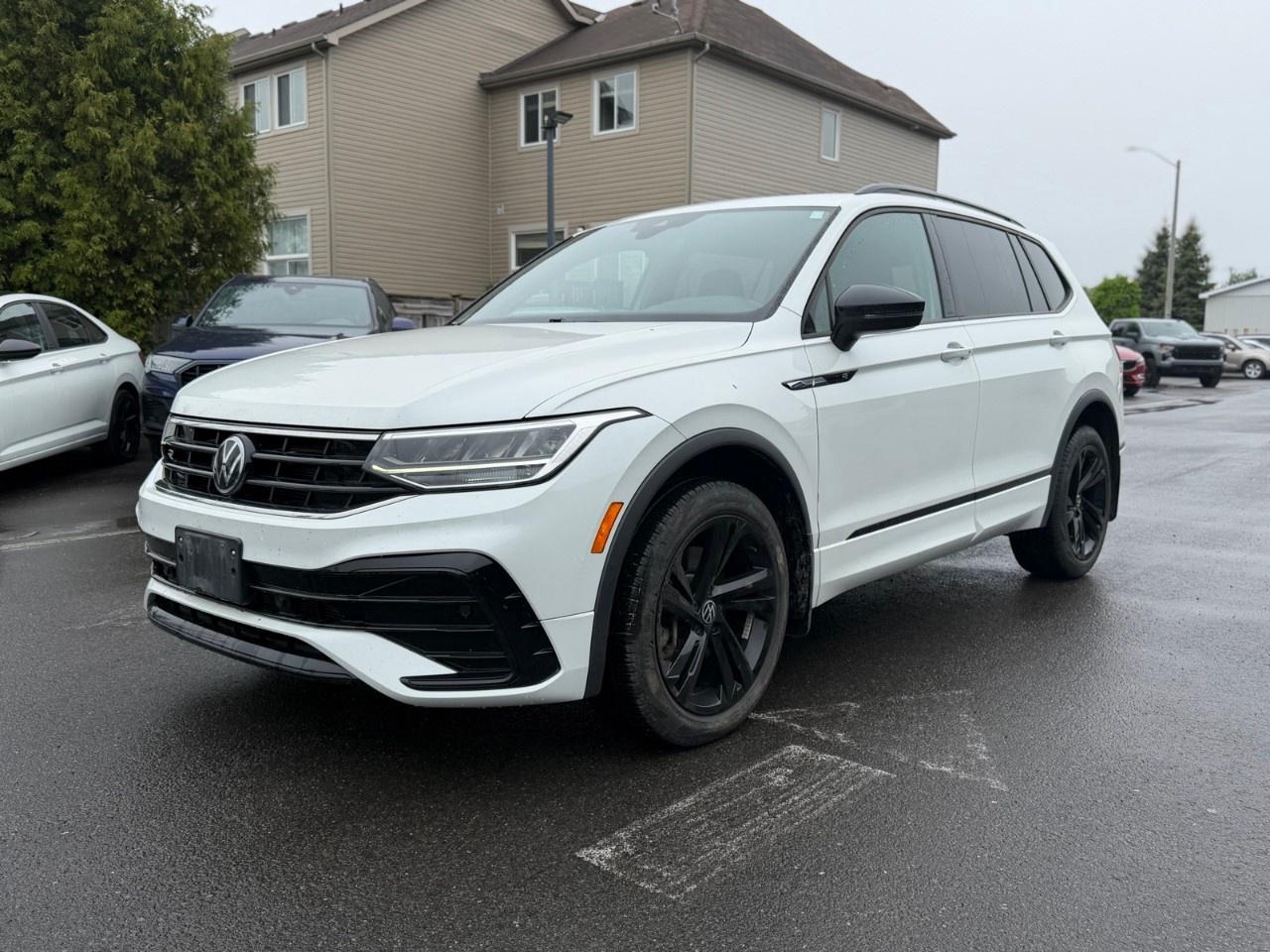 2023 Volkswagen Tiguan Comfortline R-Line Black Edition 4MOTION Photo