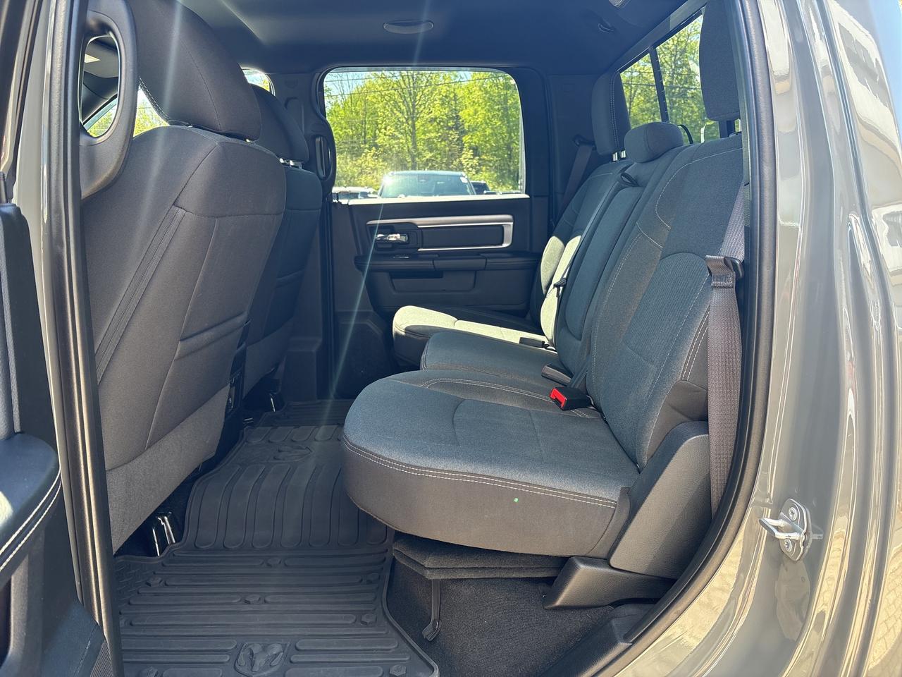 2022 RAM 1500 Classic WARLOCK Photo