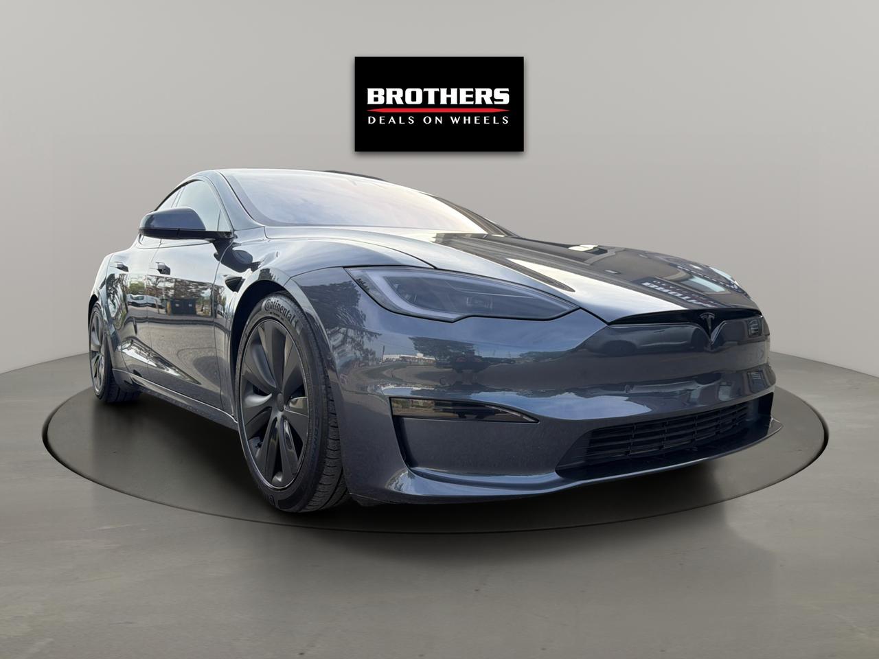 2022 Tesla Model S AWD No Accidents
