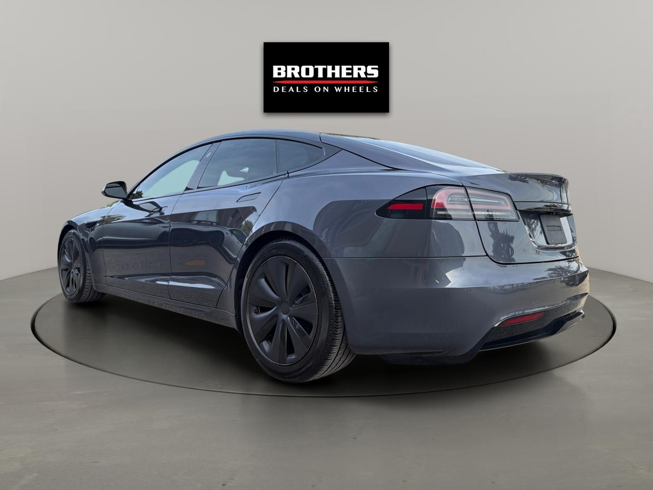 2022 Tesla Model S AWD No Accidents Photo