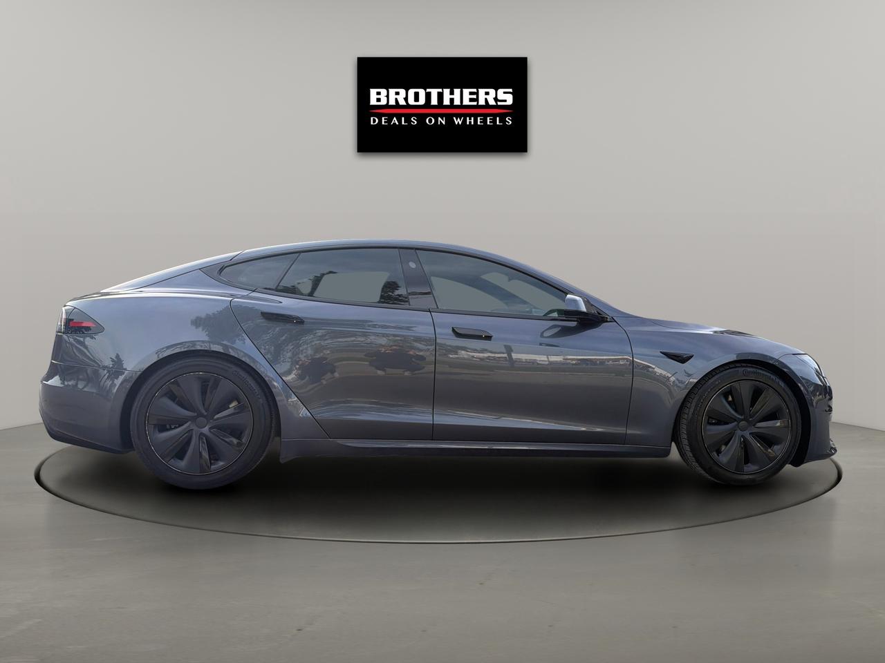 2022 Tesla Model S AWD No Accidents Photo