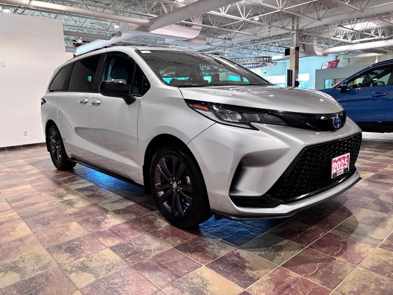 2025 Toyota Sienna XSE 7-Passenger Photo