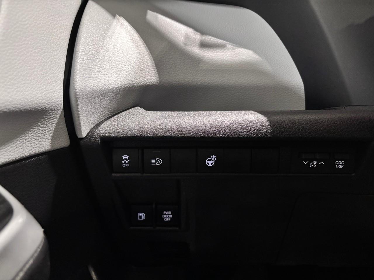 2025 Toyota Sienna XSE 7-Passenger Photo
