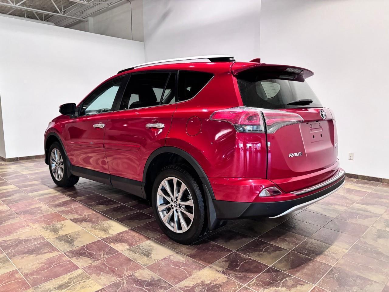 2016 Toyota RAV4 LIMITED  Photo2