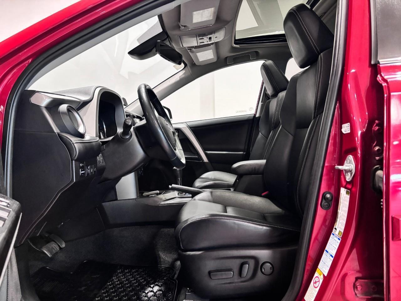 2016 Toyota RAV4 LIMITED  Photo