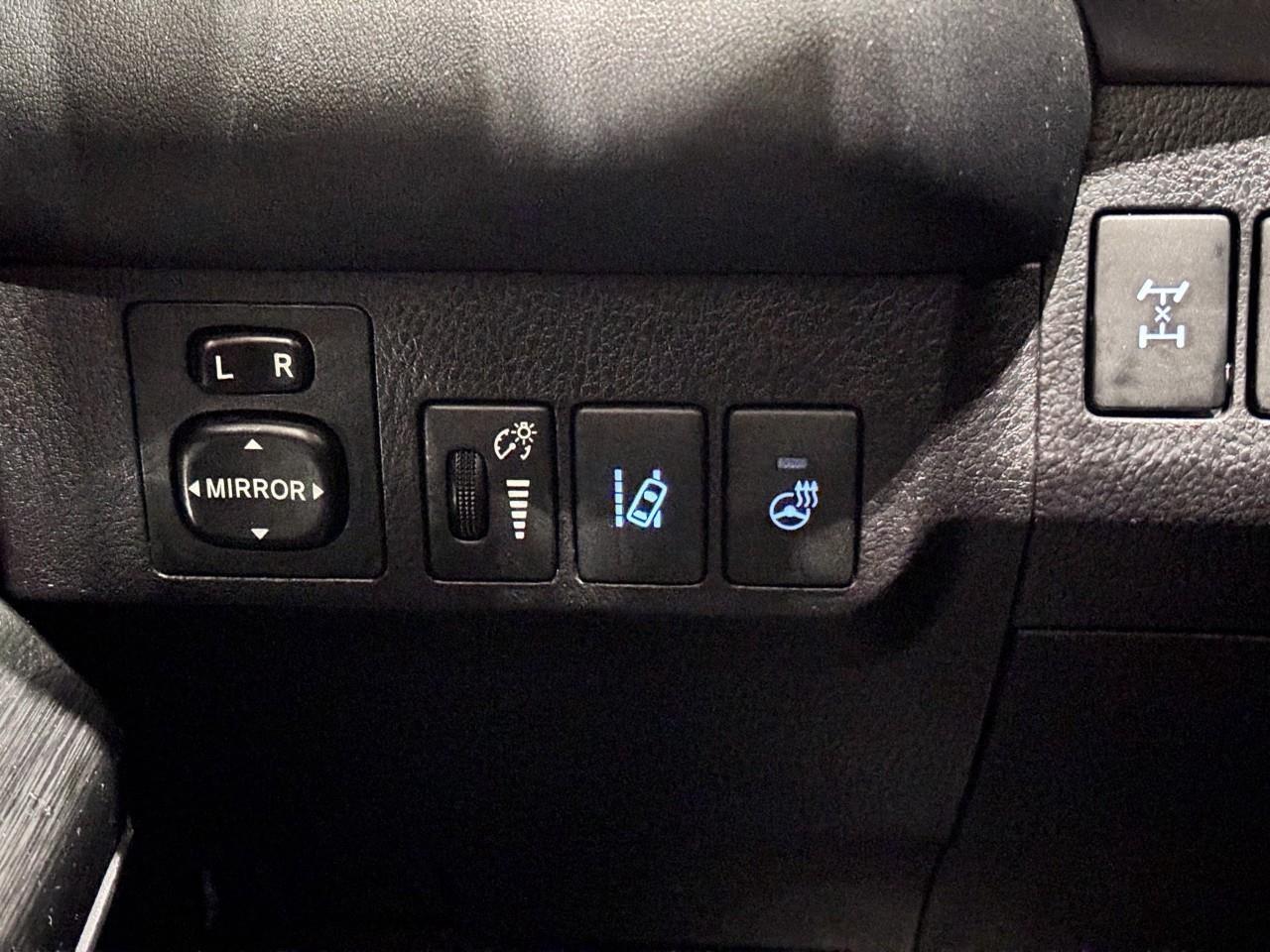 2016 Toyota RAV4 LIMITED  Photo