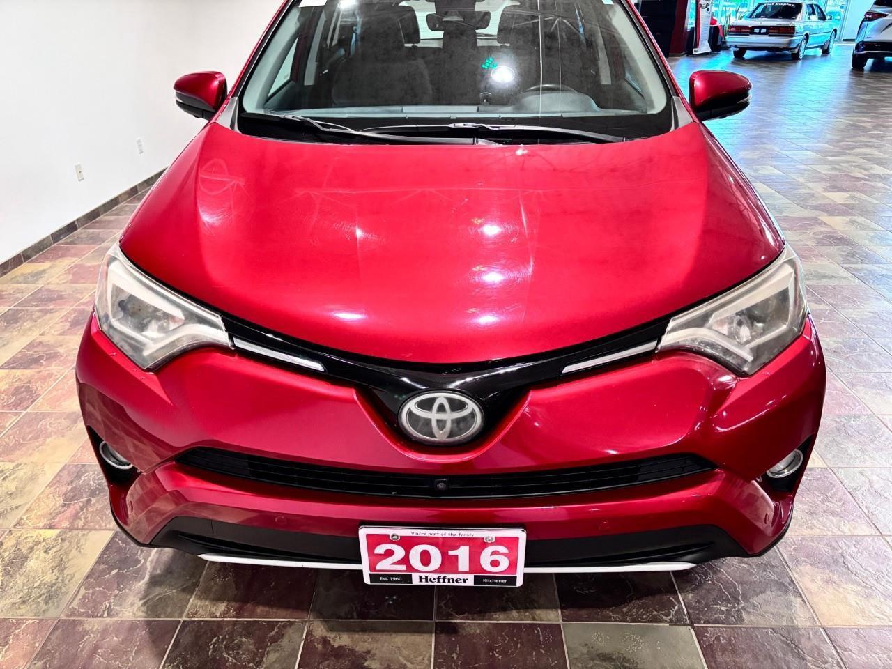 2016 Toyota RAV4 LIMITED  Photo