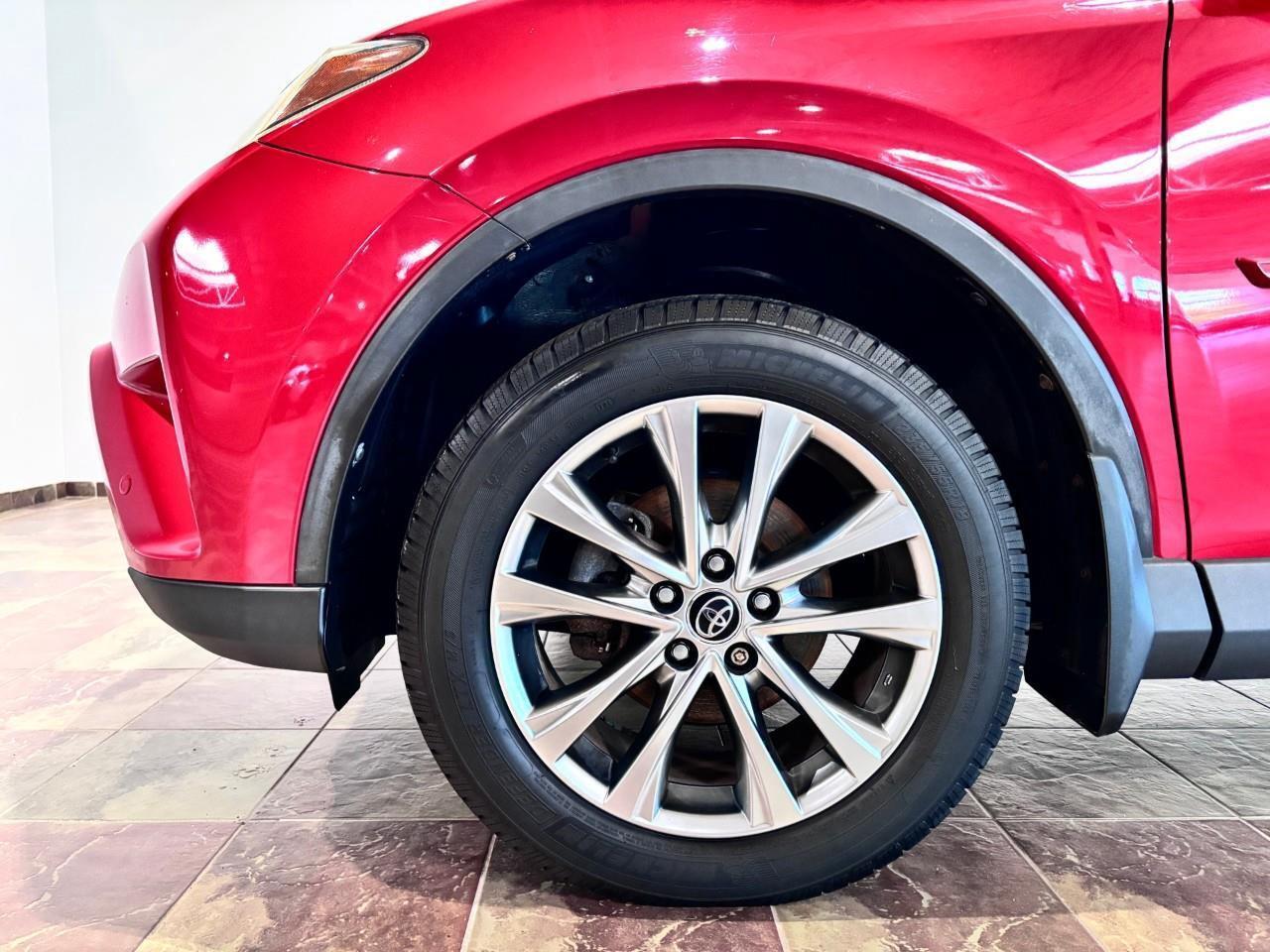 2016 Toyota RAV4 LIMITED  Photo