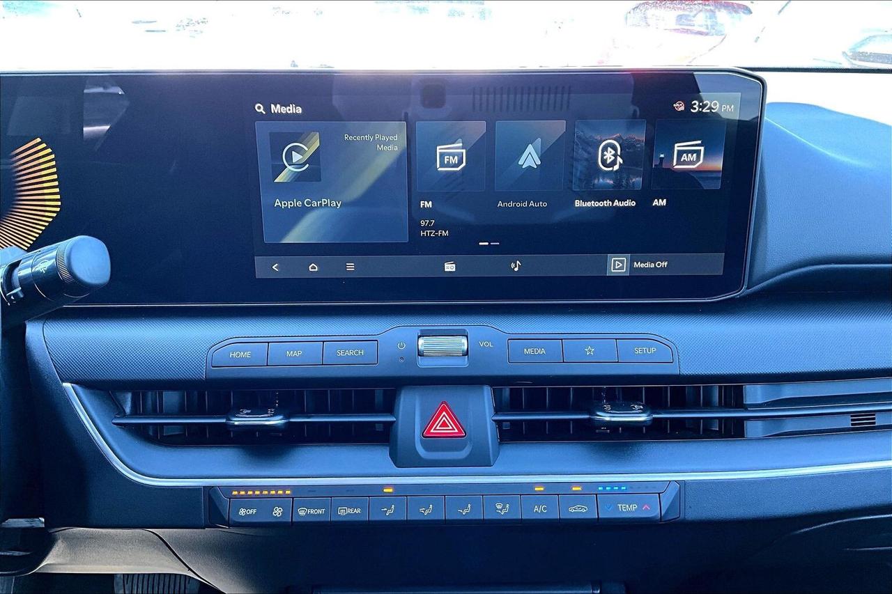 2026 Kia K4 LX   1 OWNER   NO ACCIDENT   LOW KM   LIKE NEW Photo