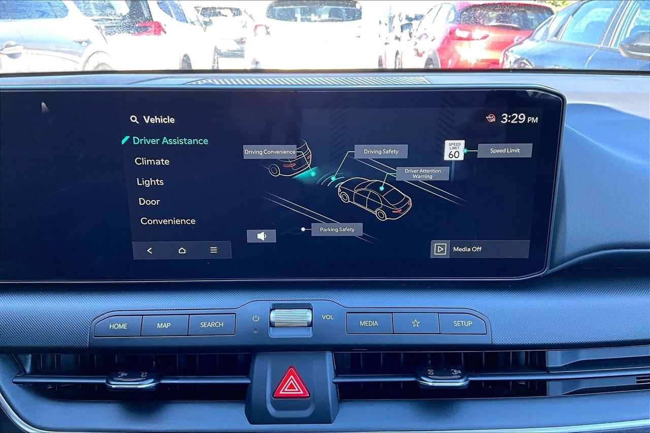 2026 Kia K4 LX   1 OWNER   NO ACCIDENT   LOW KM   LIKE NEW Photo