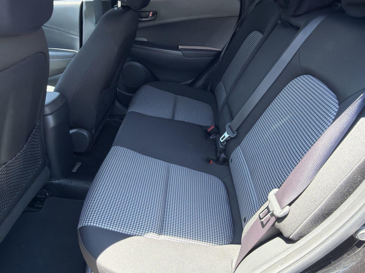 2020 Hyundai KONA Preferred NO ACCIDENTS   ONE OWNER   CARPLAY/ ANDR Photo