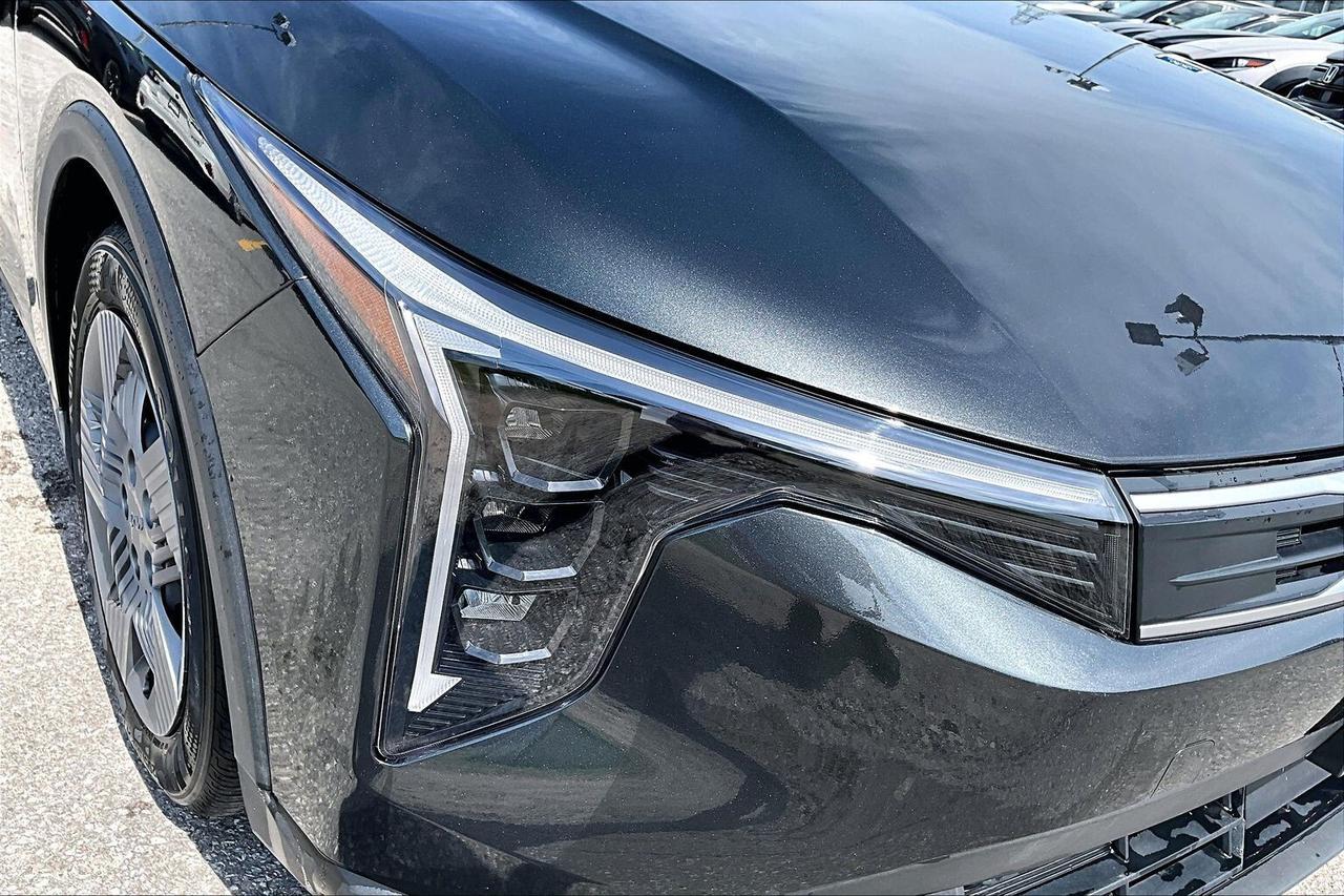 2026 Kia K4 LX   ACCIDENT FREE   LIKE NEW   LOW KM Photo