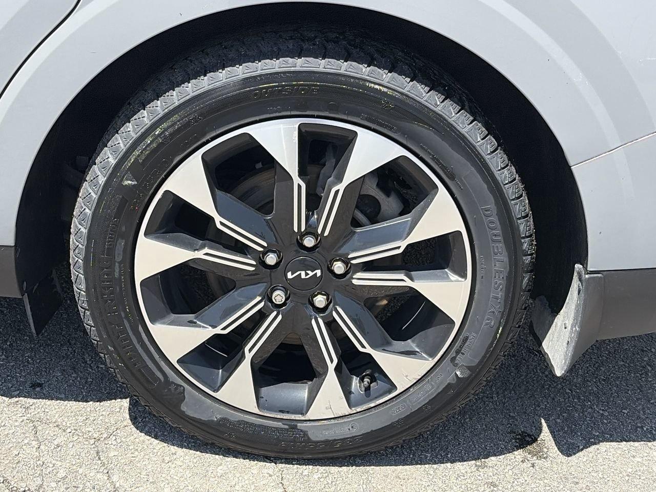 2024 Kia Carnival EX+ NO ACCIDENTS   2 TIRE SETS   8 SEATER   360CAM Photo
