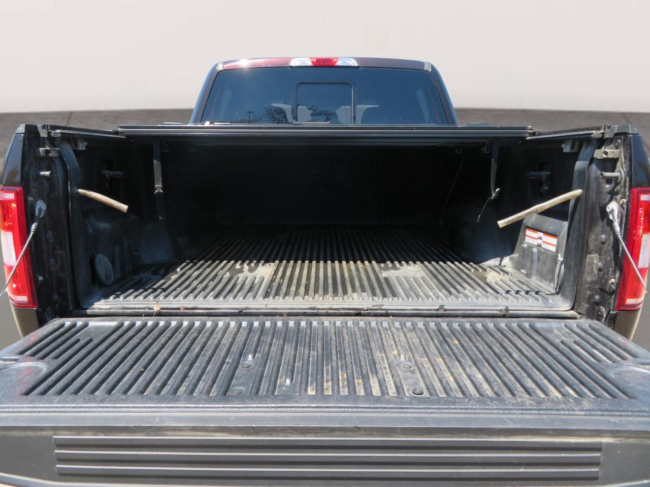 2018 Ford F-150 XLT 4WD SuperCrew 5.5' Box Photo