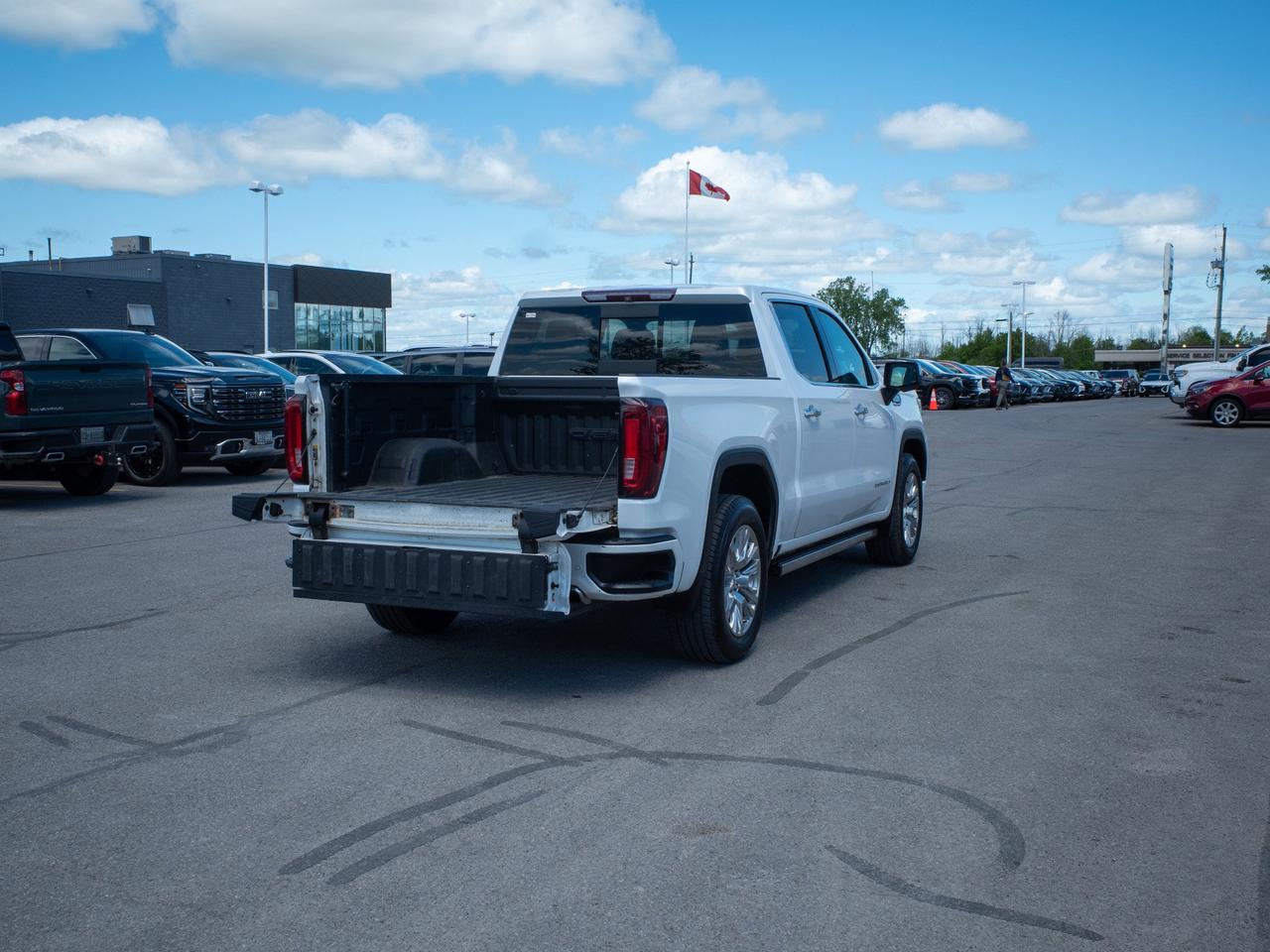 2019 GMC Sierra 1500 Denali - Blind Spot Monitor   Stability Control Photo