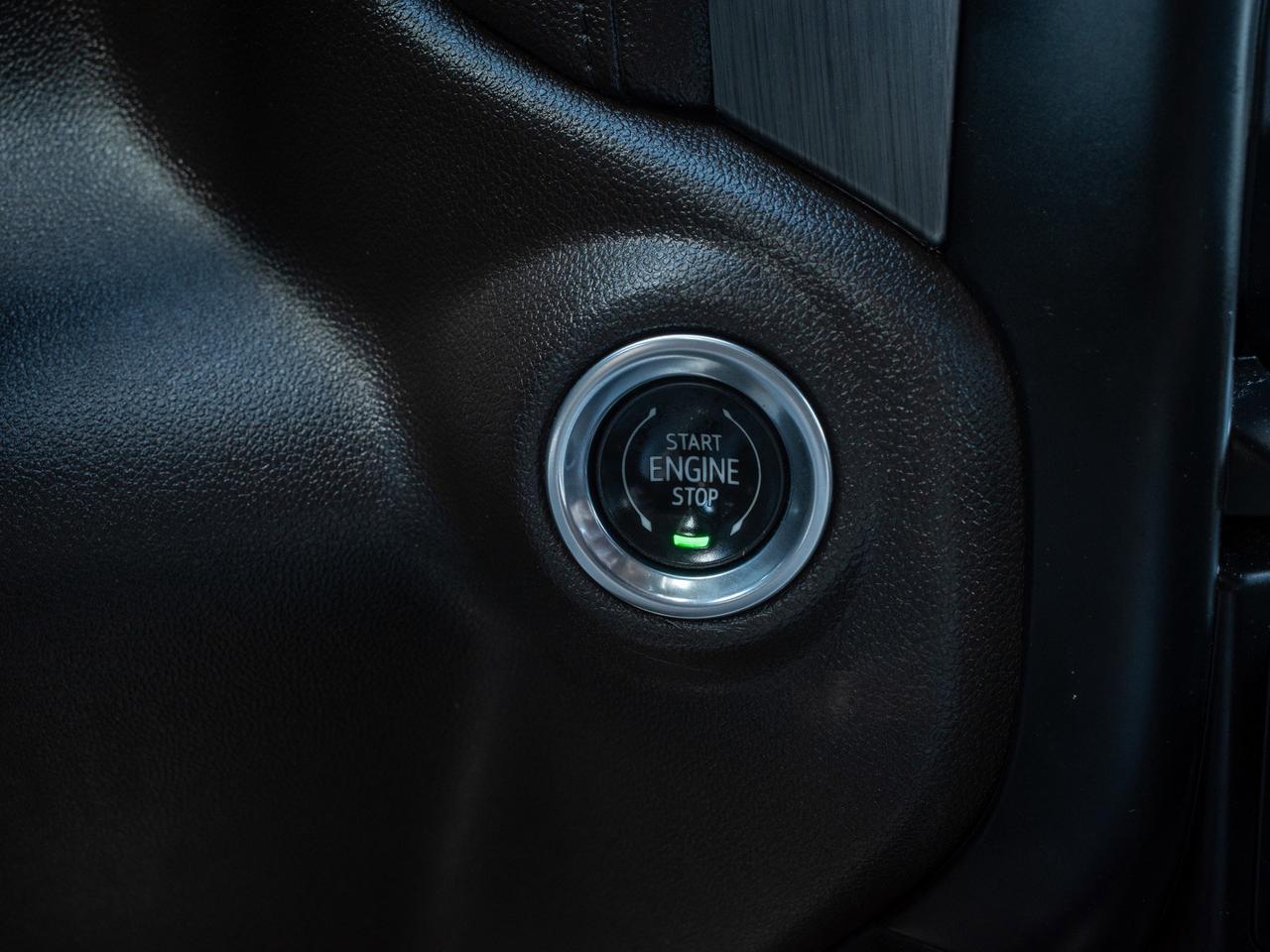 2019 GMC Sierra 1500 Denali - Blind Spot Monitor   Stability Control Photo