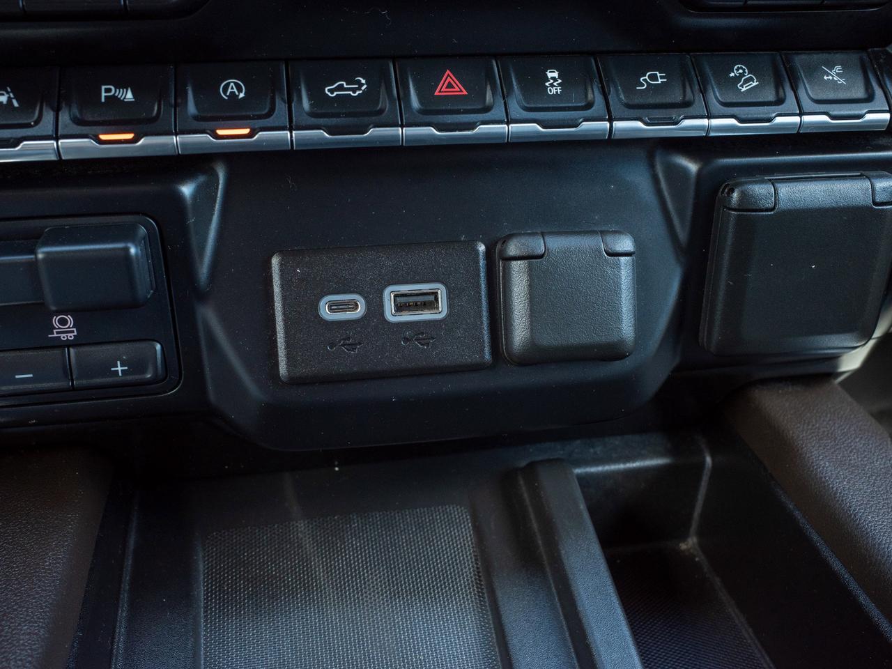 2019 GMC Sierra 1500 Denali - Blind Spot Monitor   Stability Control Photo
