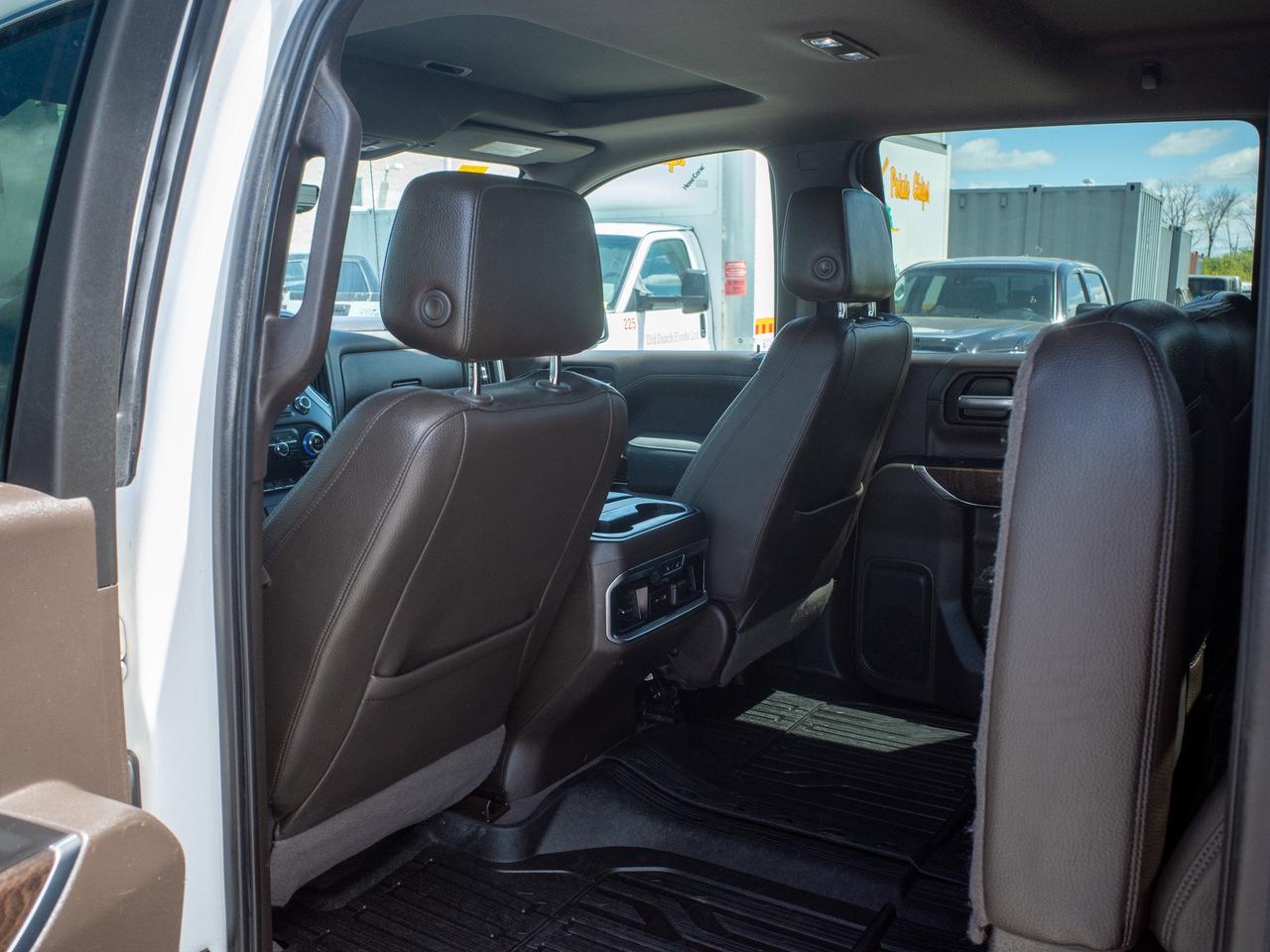 2019 GMC Sierra 1500 Denali - Blind Spot Monitor   Stability Control Photo