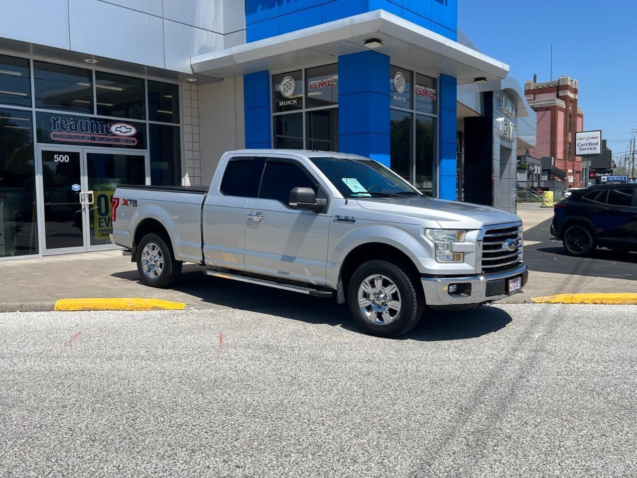 2015 Ford F-150  Photo2