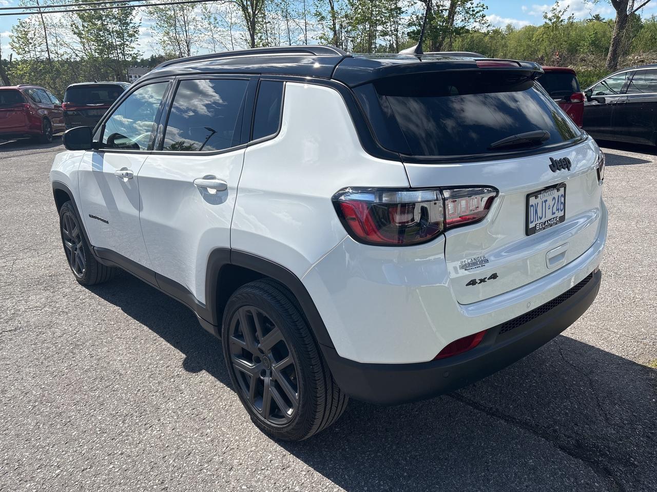 2026 Jeep Compass LIMITED Photo4
