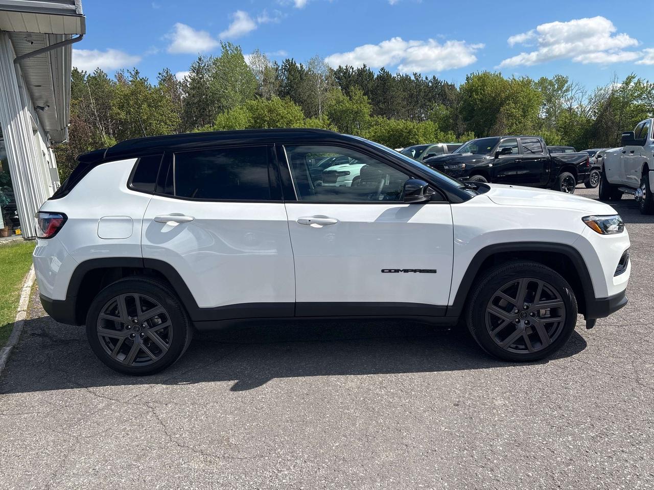 2026 Jeep Compass LIMITED Photo
