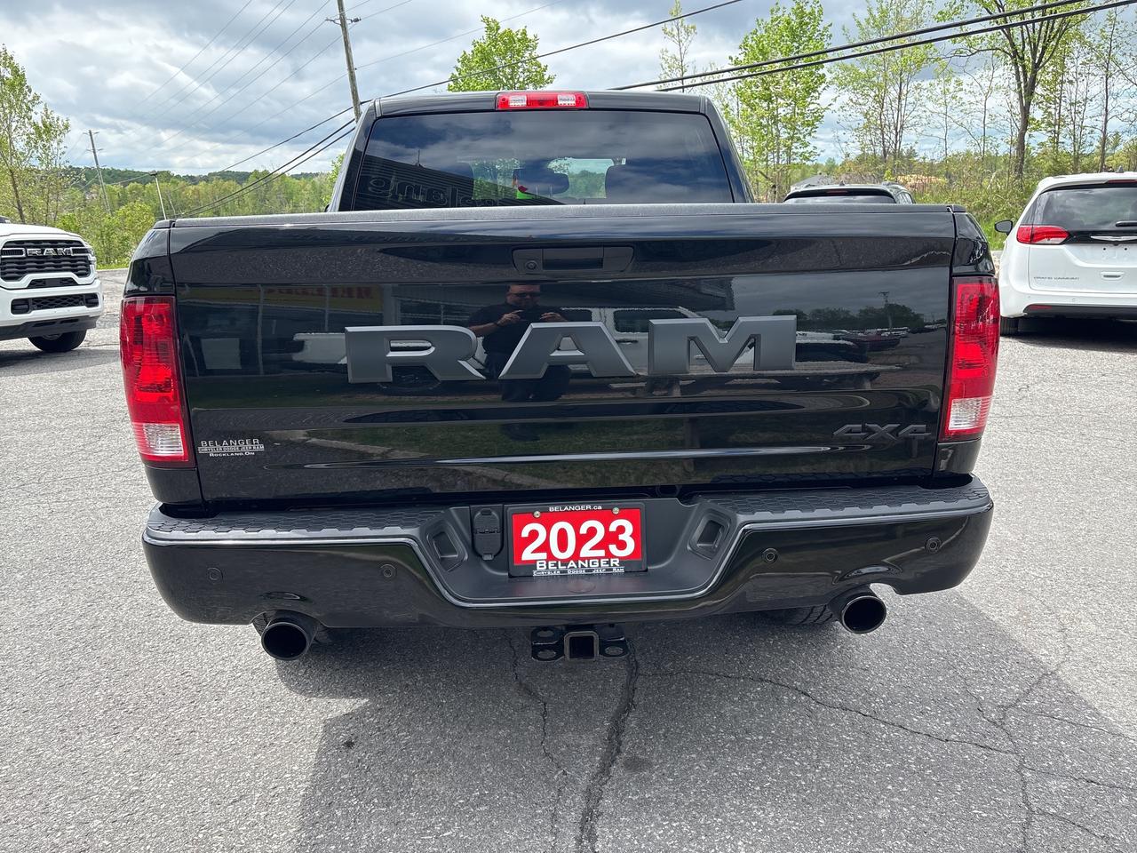 2023 RAM 1500 Classic EXPRESS Photo