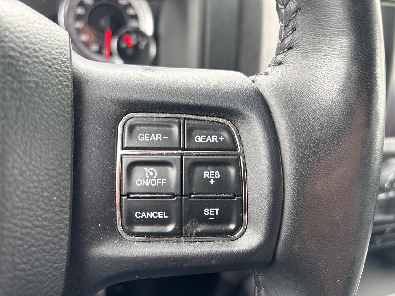 2023 RAM 1500 Classic EXPRESS Photo
