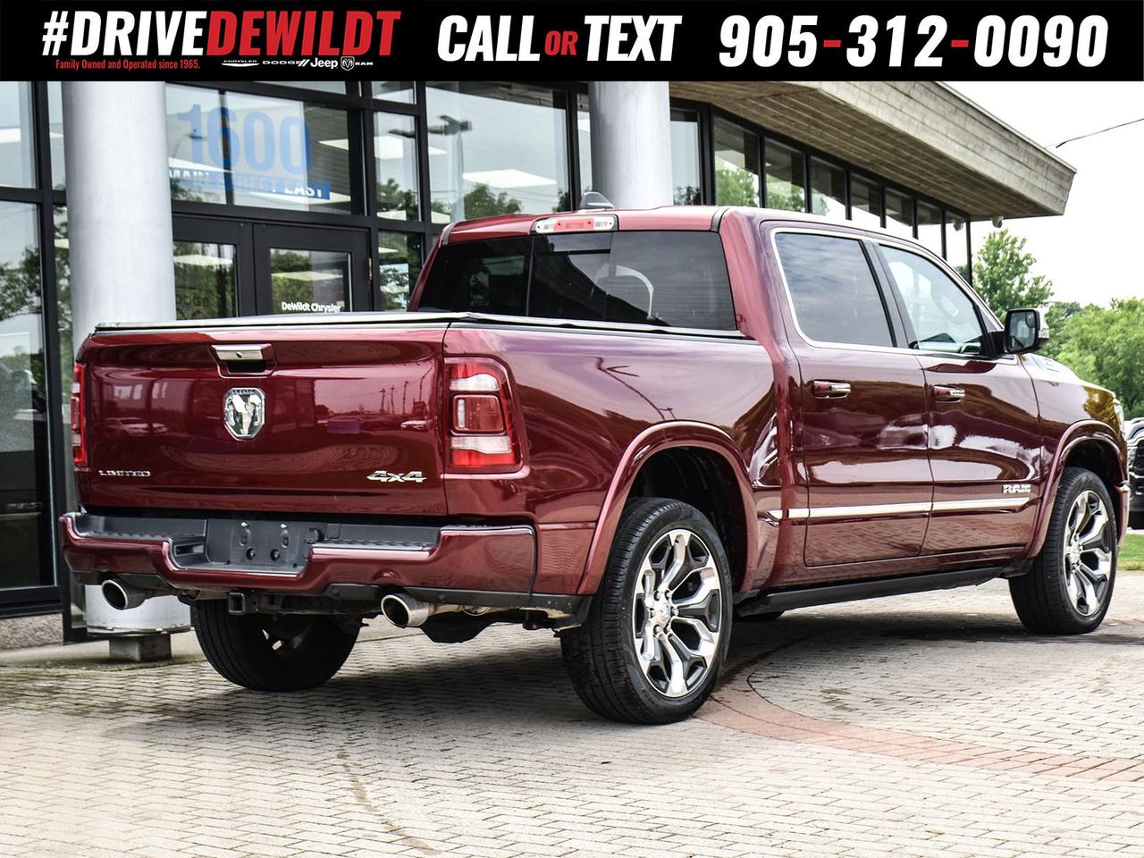 2022 RAM 1500 LIMITED   PANO ROOF   PREMIUM LEATHER SEATS Photo
