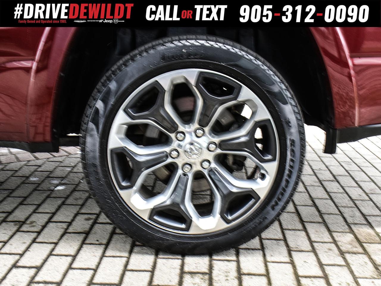 2022 RAM 1500 LIMITED   PANO ROOF   PREMIUM LEATHER SEATS Photo