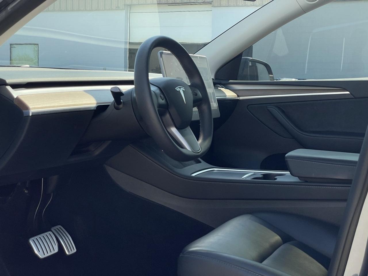 2023 Tesla Model Y Performance   Enhanced Autopilot   Tow PKG   CLEAN Photo