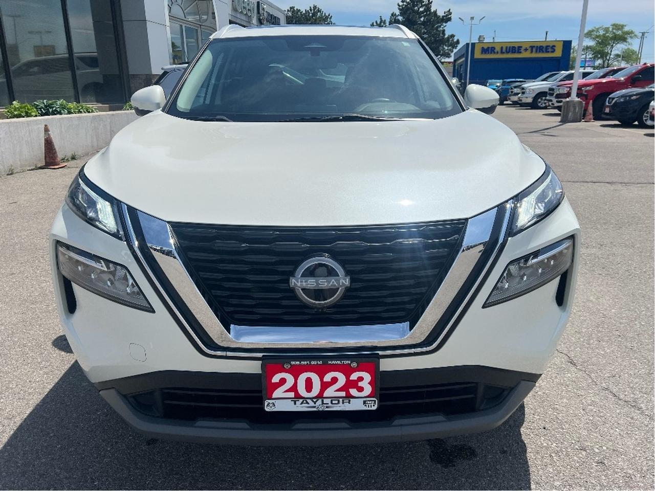 2023 Nissan Rogue SV AWD *SUNROOF *SAFETY SHIELD *POWER SEAT Photo