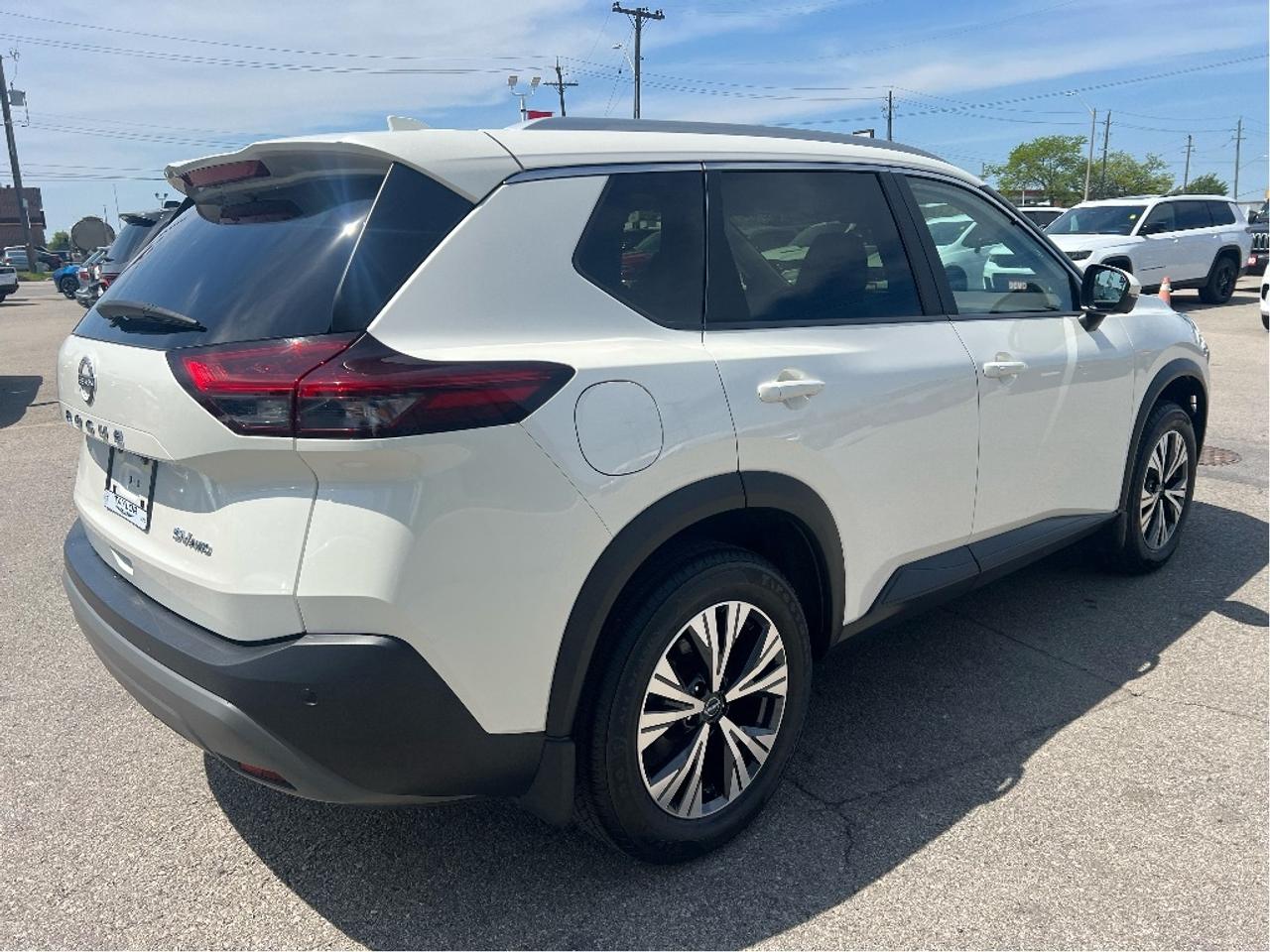 2023 Nissan Rogue SV AWD *SUNROOF *SAFETY SHIELD *POWER SEAT Photo