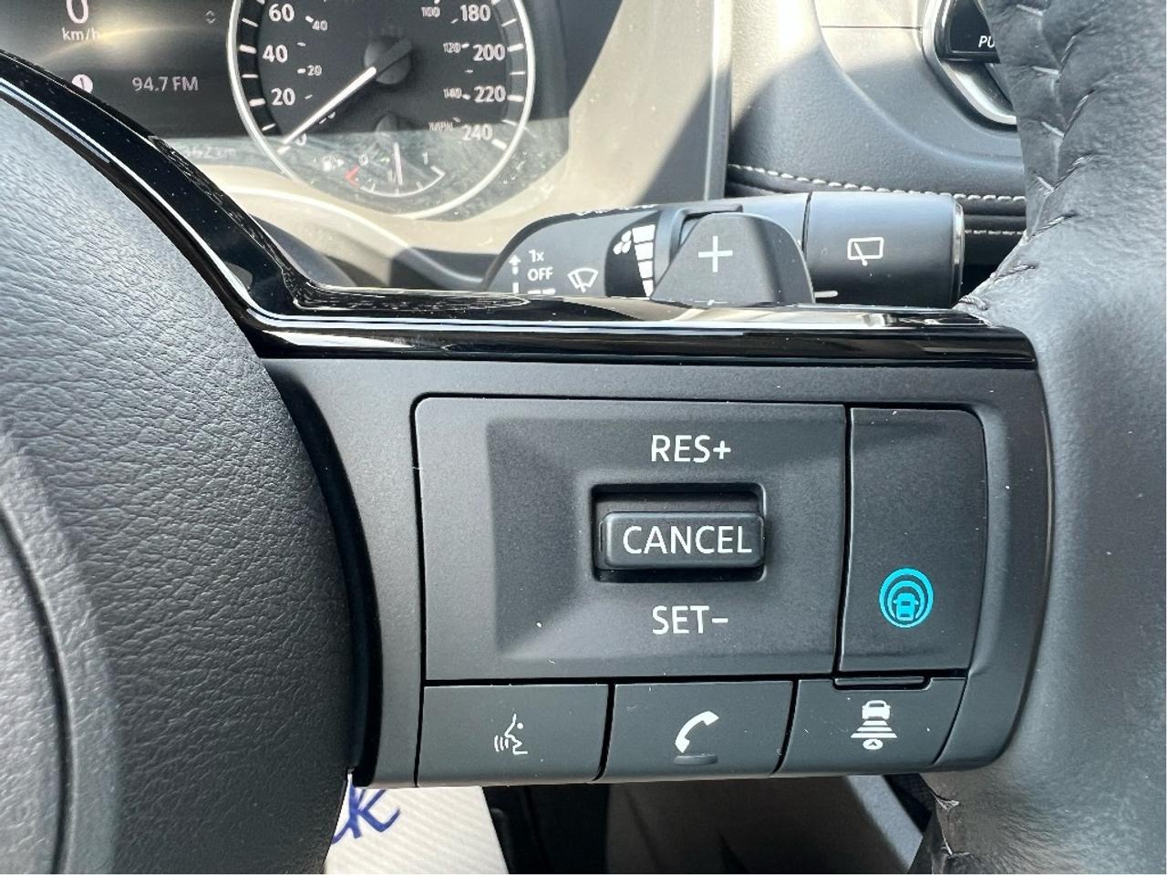 2023 Nissan Rogue SV AWD *SUNROOF *SAFETY SHIELD *POWER SEAT Photo
