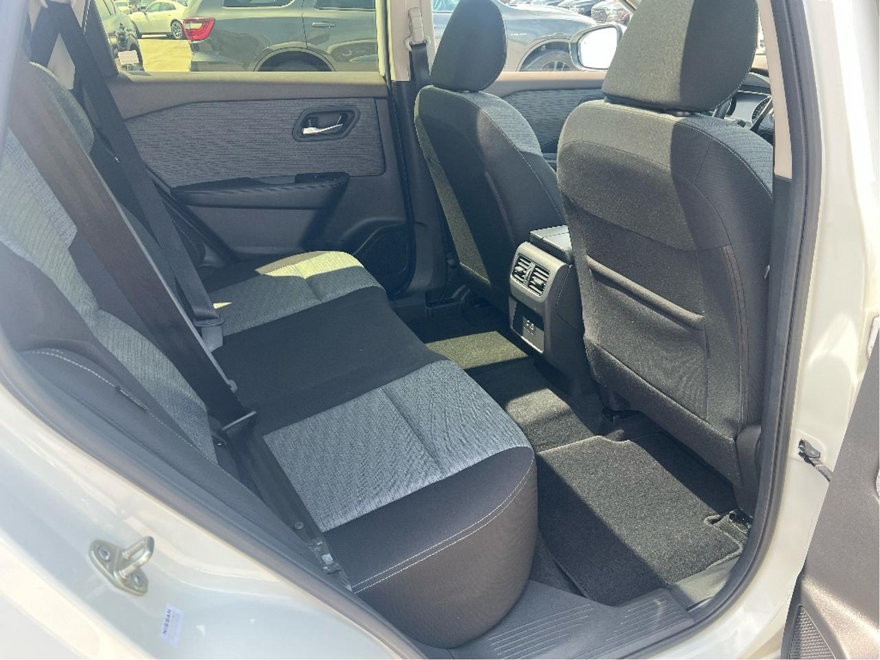 2023 Nissan Rogue SV AWD *SUNROOF *SAFETY SHIELD *POWER SEAT Photo