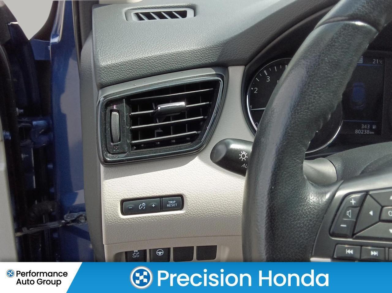 2021 Nissan Qashqai SL Leather Sunroof Navigation CarPlay Photo